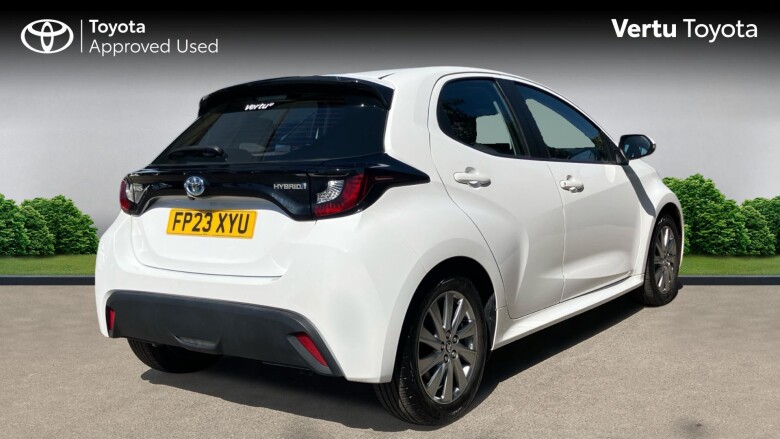 Toyota Yaris 1.5 Hybrid Icon 5dr CVT Hybrid Hatchback